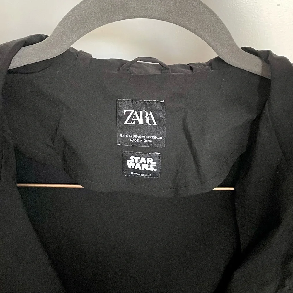 NWOT Zara Star Wars Windbreaker Rain Jacket in Black Size S-M - Picture 6 of 7